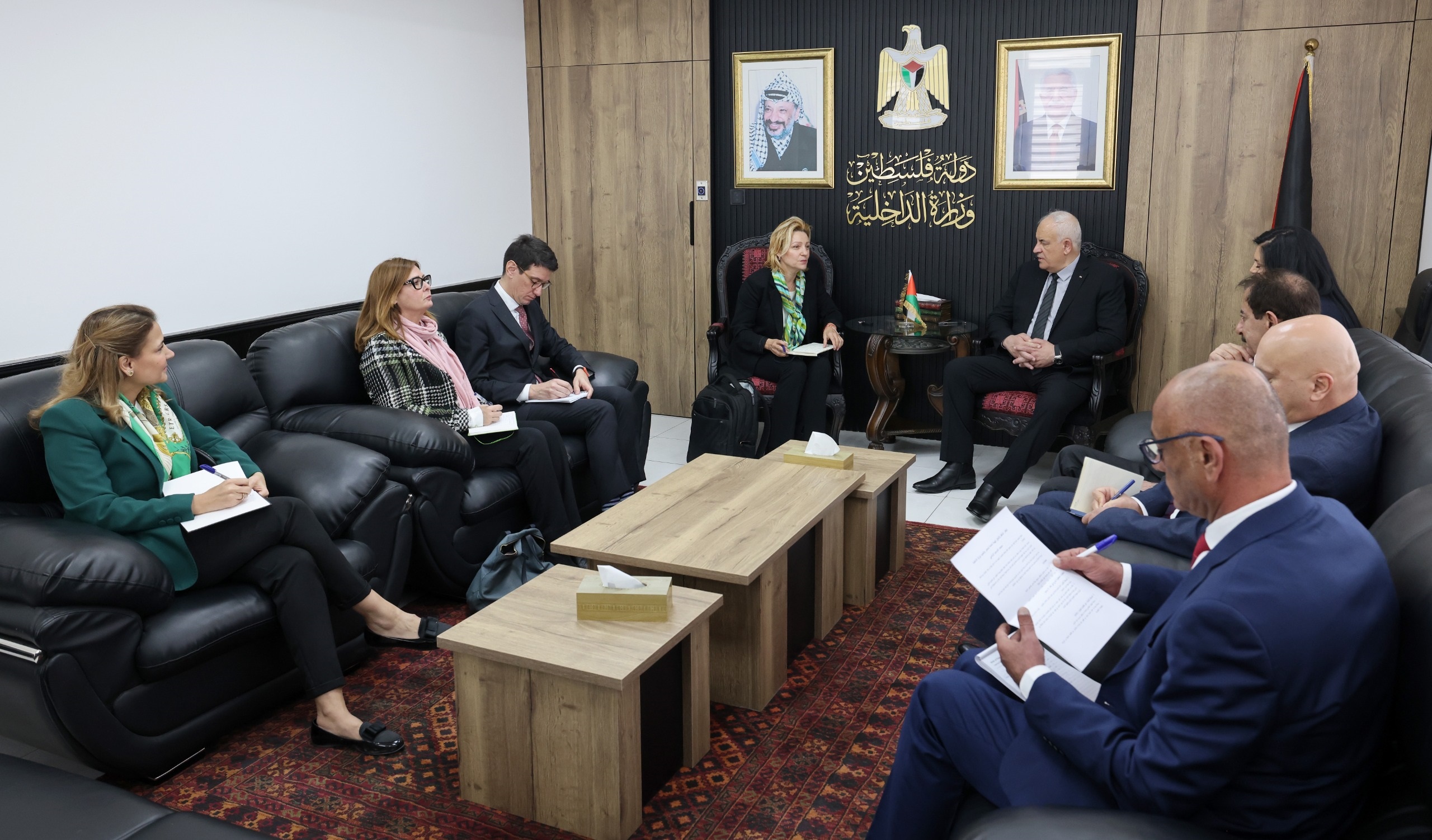 جانب من اللقاء